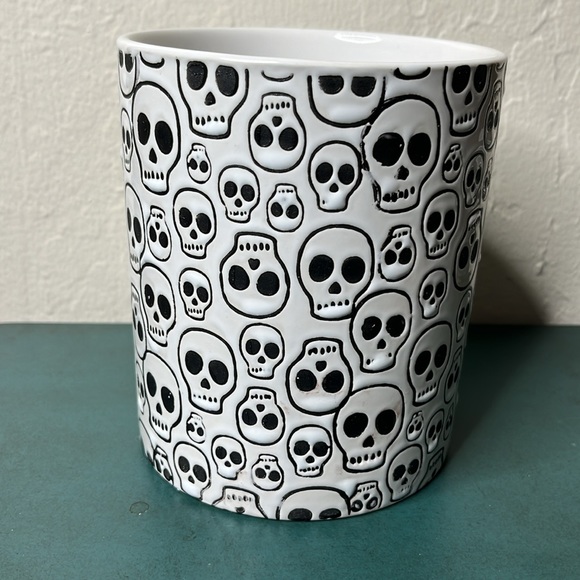 Halloween ghost skull Canister - Picture 5 of 11